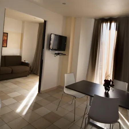 Lejlighedshotel D'elsa 3*