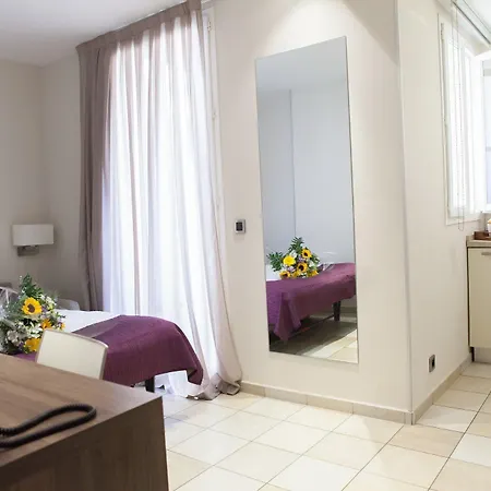 D'elsa 3* Жуан-ле-Пен