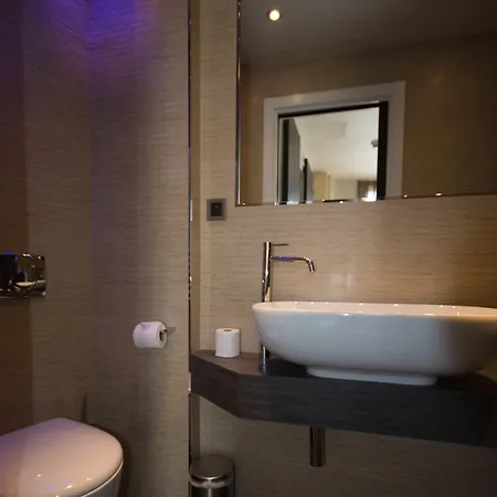 D'elsa מלון דירות 3*