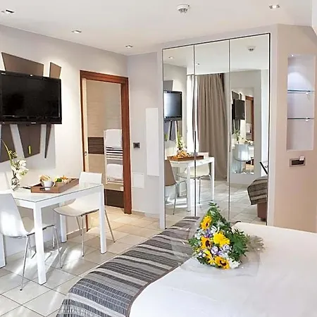 Appart hôtel Résidence D'elsa Juan-les-Pins
