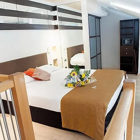 Résidence D'elsa Appart hôtel Juan-les-Pins
